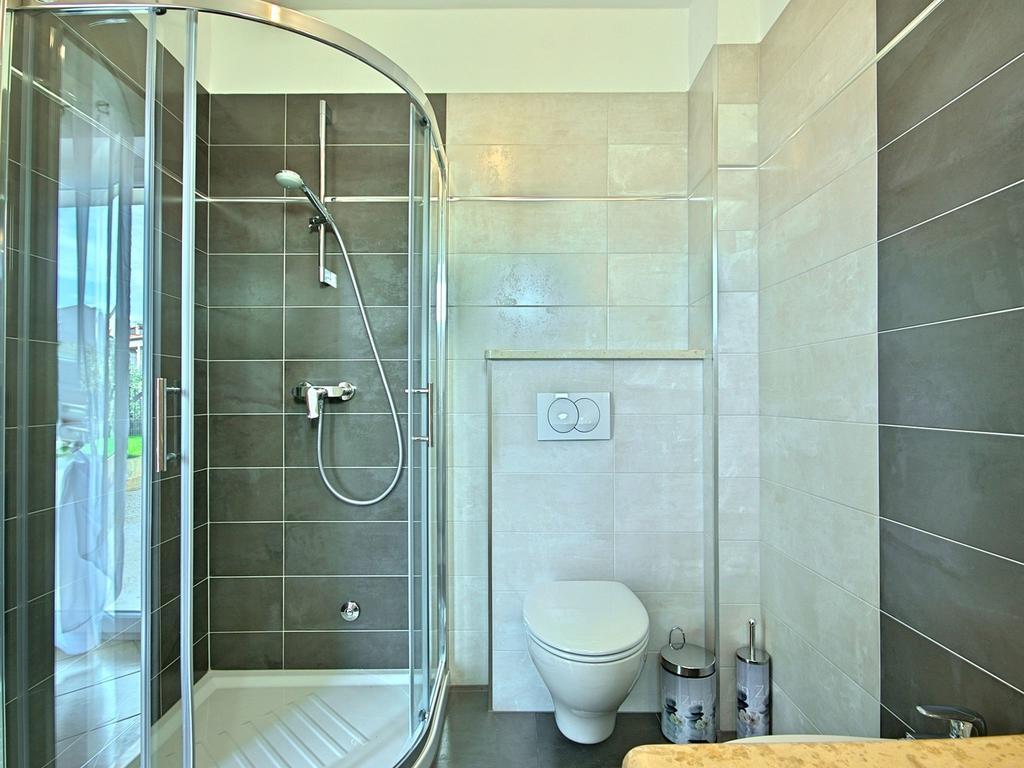 Charming Beachfront Holiday Home In Porec Poreč Exterior foto